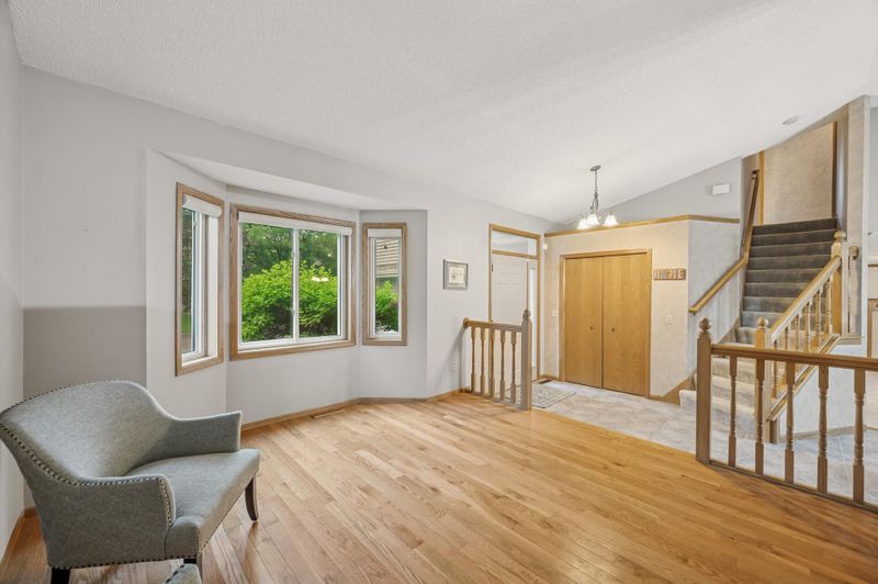 502 Hawthorn Rd, Circle Pines, MN 55014