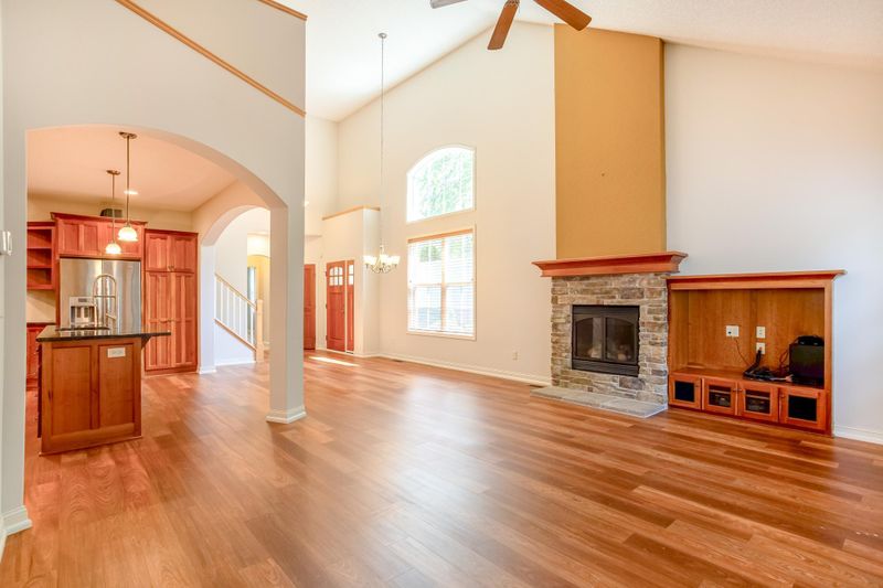 10725 Toledo Ln N, Brooklyn Park, MN 55443