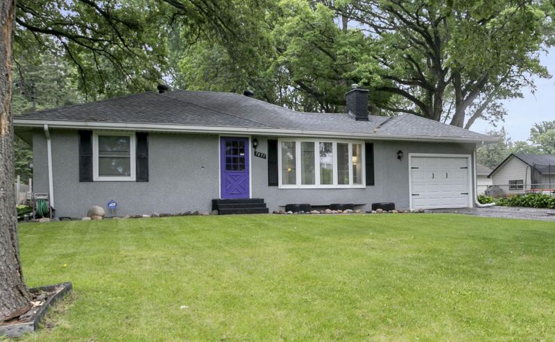 7035 E River Rd, Fridley, MN 55432