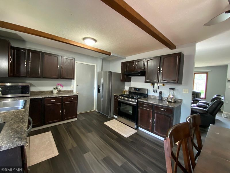 1934 11th Ave E, Shakopee, MN 55379