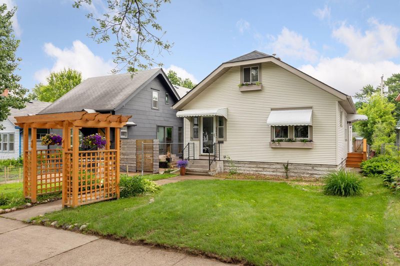 4223 12th Ave S, Minneapolis, MN 55407