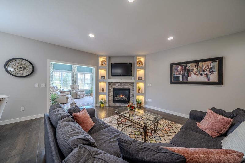 919 Lake Forest Cir, Detroit Lakes, MN 56501