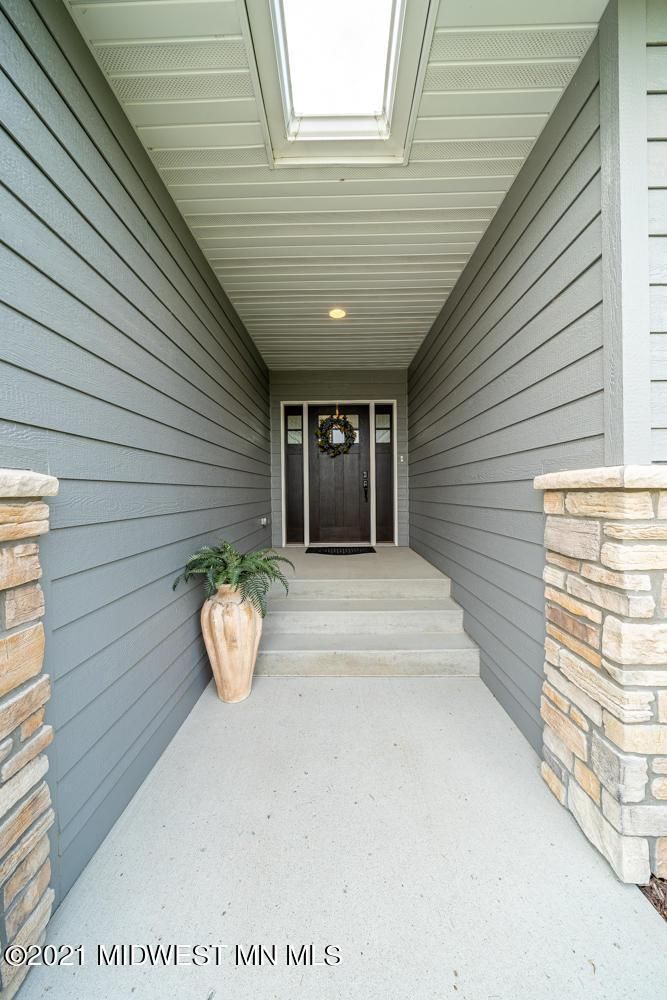 919 Lake Forest Cir, Detroit Lakes, MN 56501