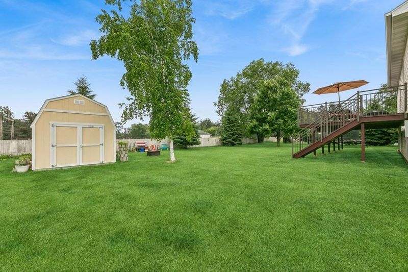 5437 Loganberry Cir, Rice, MN 56367
