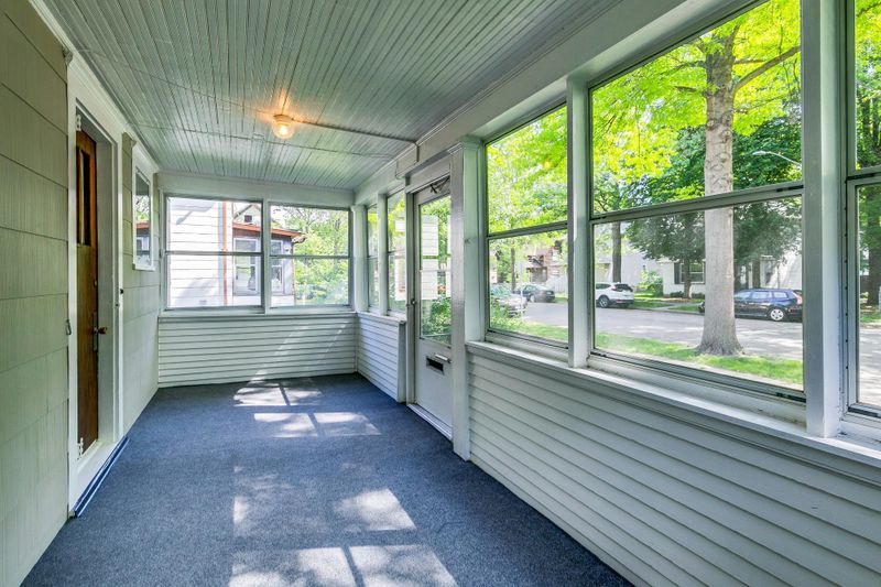 2516 28th Ave S, Minneapolis, MN 55406