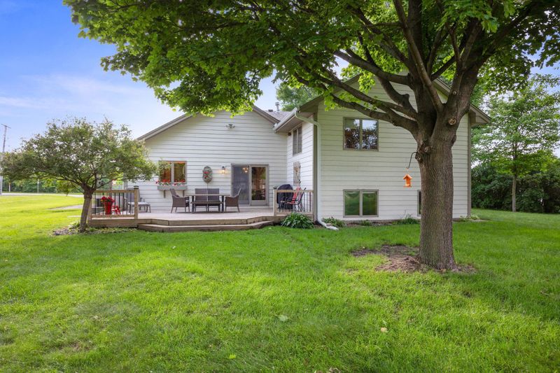 3691 Main St, Saint Bonifacius, MN 55375