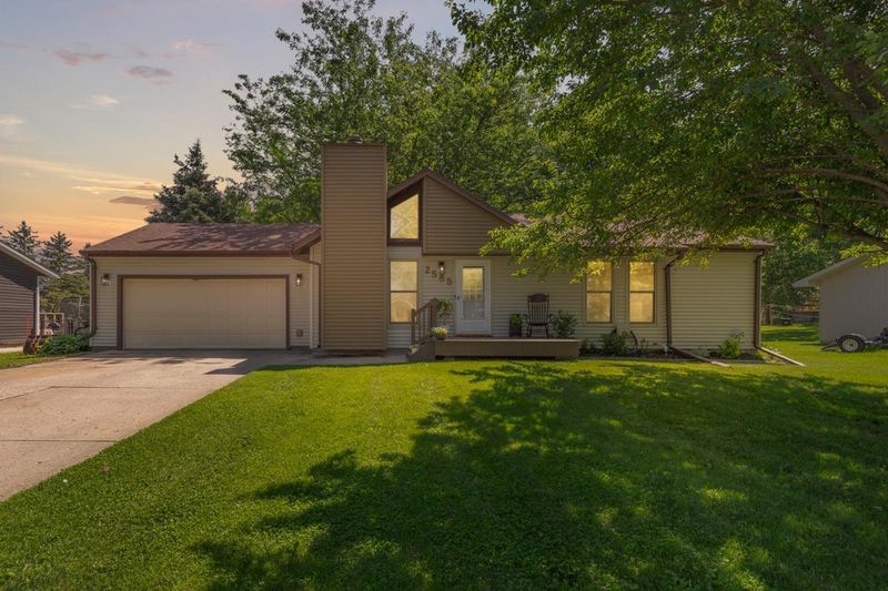 2585 3rd Ave NE, Owatonna, MN 55060