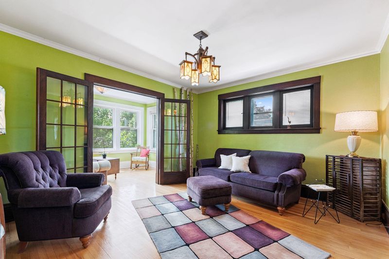 1725 Hague Ave #4, Saint Paul, MN 55104