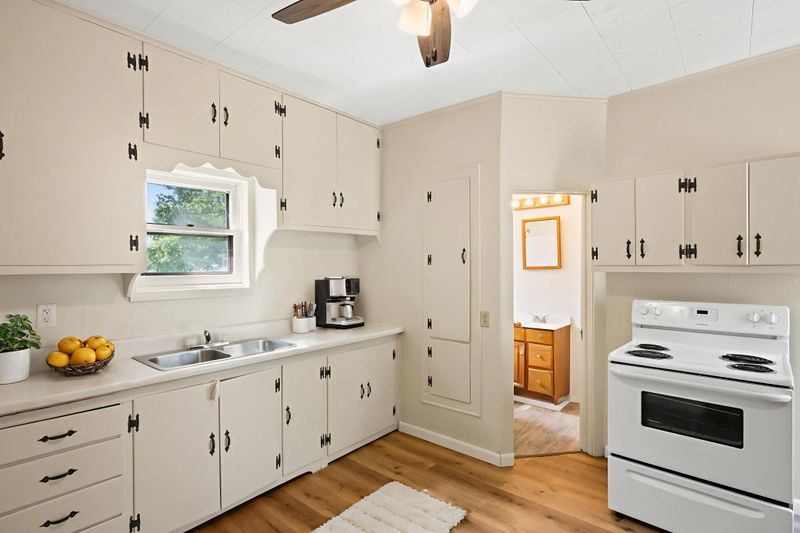 301 8th Ave E, Alexandria, MN 56308