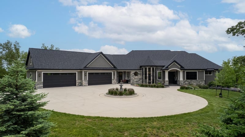 1500 Weatherhill Ridge Ct SW, Rochester, MN 55902