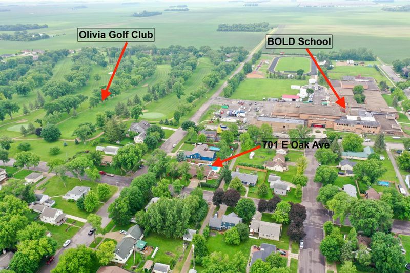 701 E Oak Ave, Olivia, MN 56277