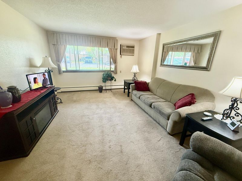 30675 Park St #104, Lindstrom, MN 55045