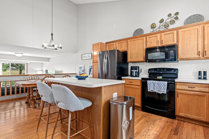 1533 Dublin Ct, Shakopee, MN 55379