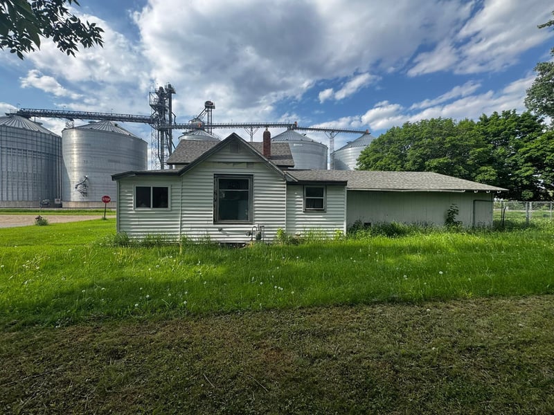 201 Harrison Ave, Sacred Heart, MN 56285