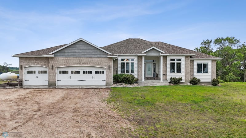 15544 260th St S, Barnesville, MN 56514