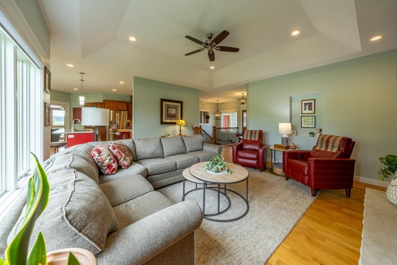 25 Harmony Ct, Lake City, MN 55041