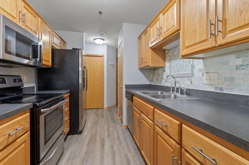 10787 Unity Ln N, Brooklyn Park, MN 55443