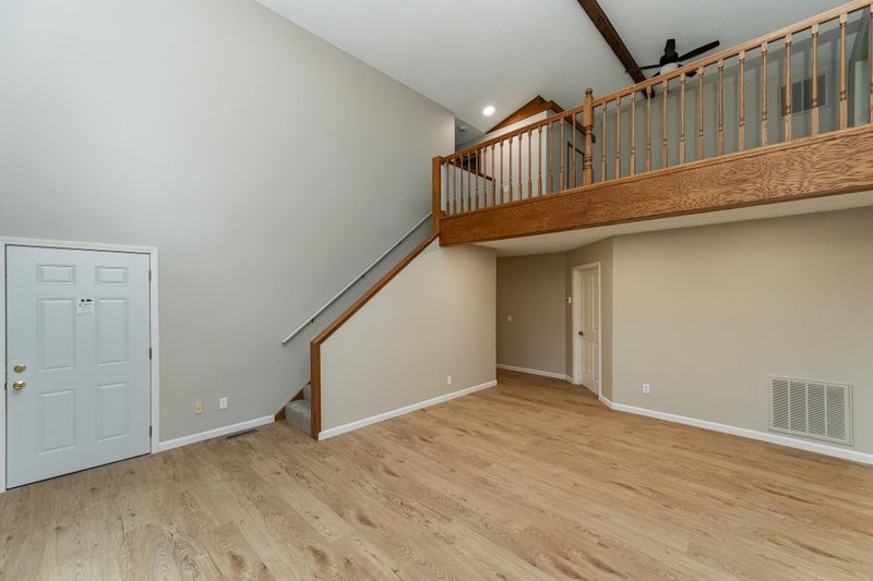 20760 Enterprise Valley Dr, Lewiston, MN 55952