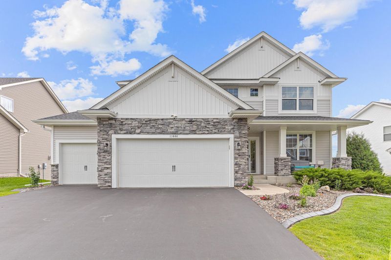 11444 Creekside Ct, Rogers, MN 55311