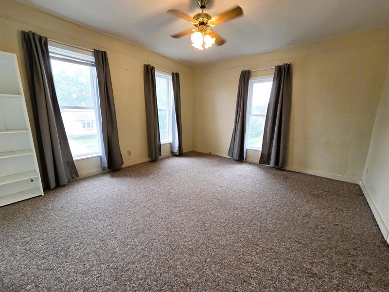 620 W 4th St, Winona, MN 55987
