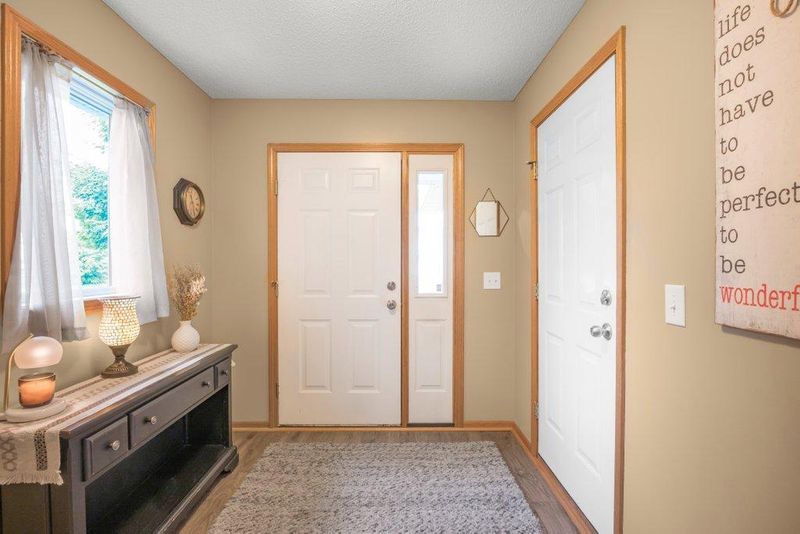 19225 Meadow Ln, Big Lake, MN 55309
