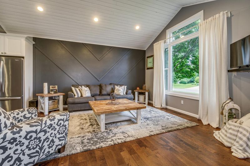 1401 Pheasant Hills Dr, Hugo, MN 55038