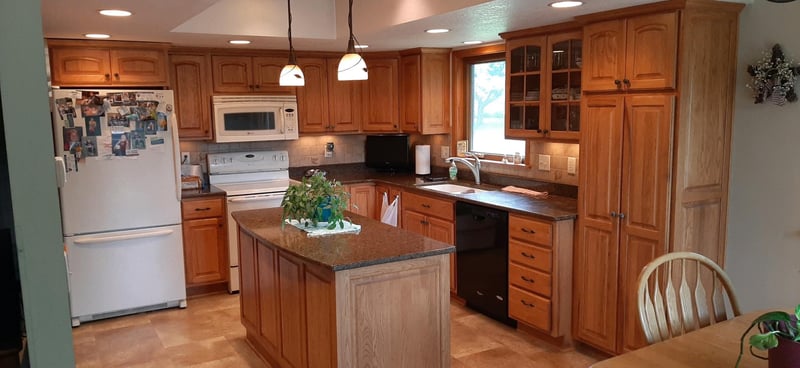 415 6th St SW, Oronoco, MN 55960