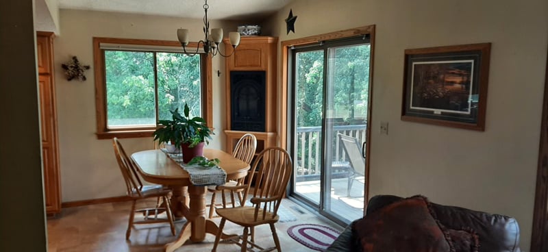 415 6th St SW, Oronoco, MN 55960