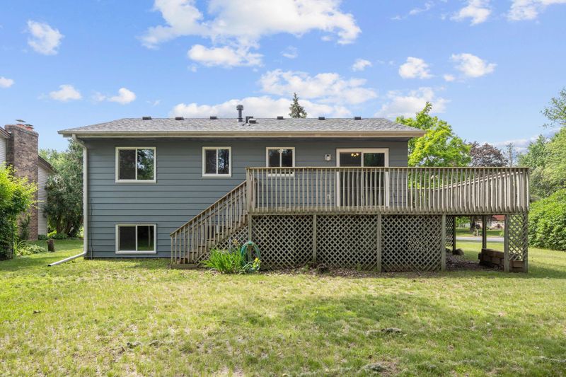 905 97th Ln NE, Blaine, MN 55434