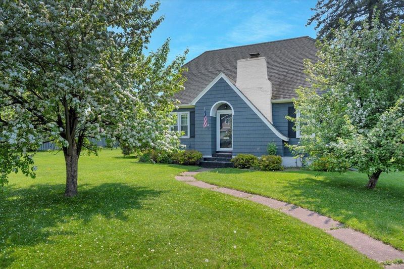 1602 E 5th St, Superior, WI 54880