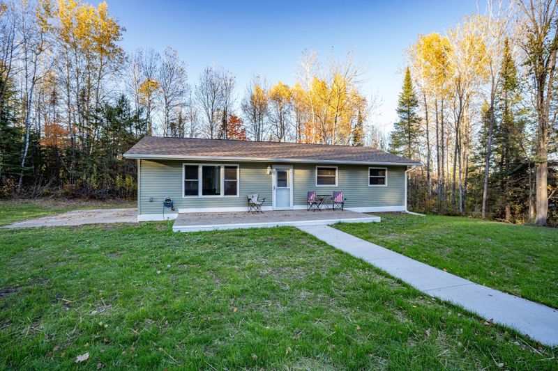 185 Olson Rd, Esko, MN 55733