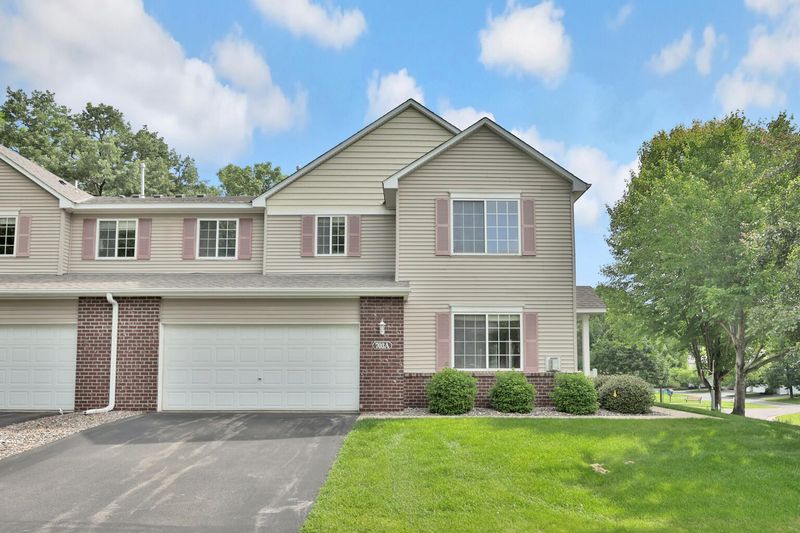 703 Maple Hills Dr #A, Maplewood, MN 55117