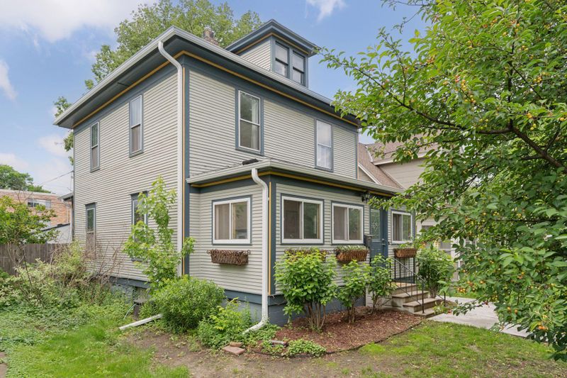 3304 Aldrich Ave S, Minneapolis, MN 55408
