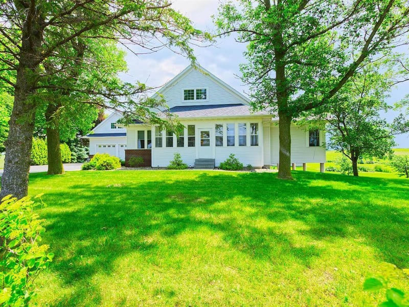 6828 Rhoades Ave SW, Cokato, MN 55321