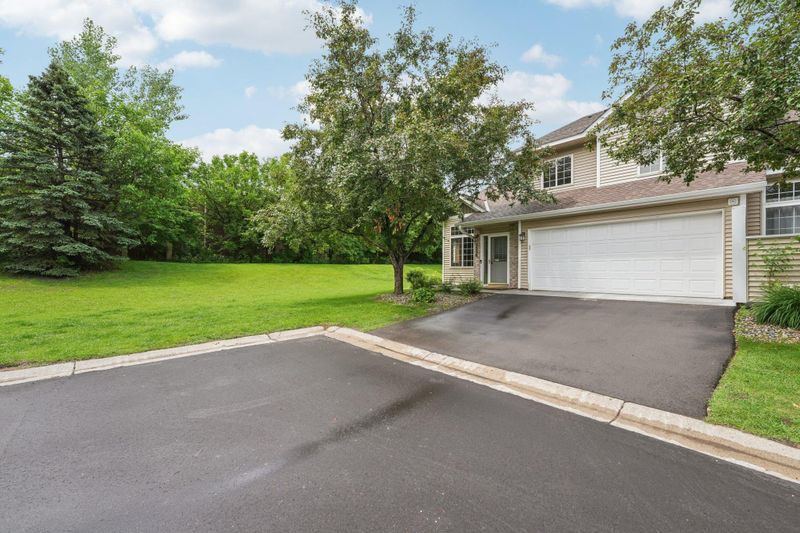 2256 River Rock Ln, Shakopee, MN 55379