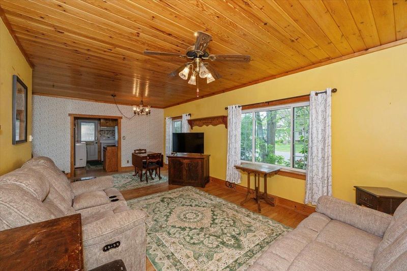 5502 Oakes Ave, Superior, WI 54880