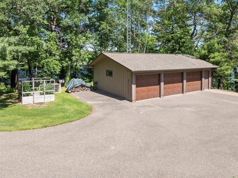 4217 Upper Roy Lake Rd, Nisswa, MN 56468