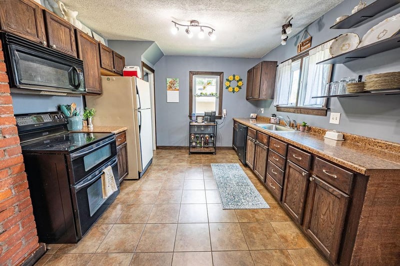 W6394 State Road 35, Bay City, WI 54723