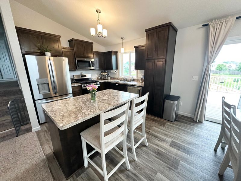 830 Nelson Ave, Mora, MN 55051