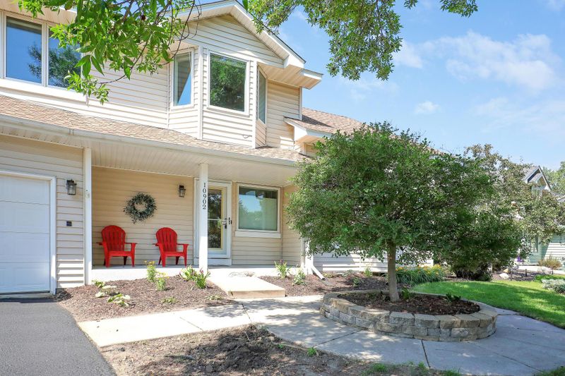 10902 N Eagle Lake Blvd, Maple Grove, MN 55369