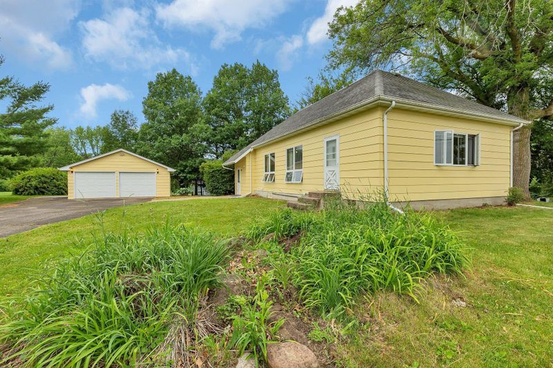 537 Walnut St S, Mora, MN 55051