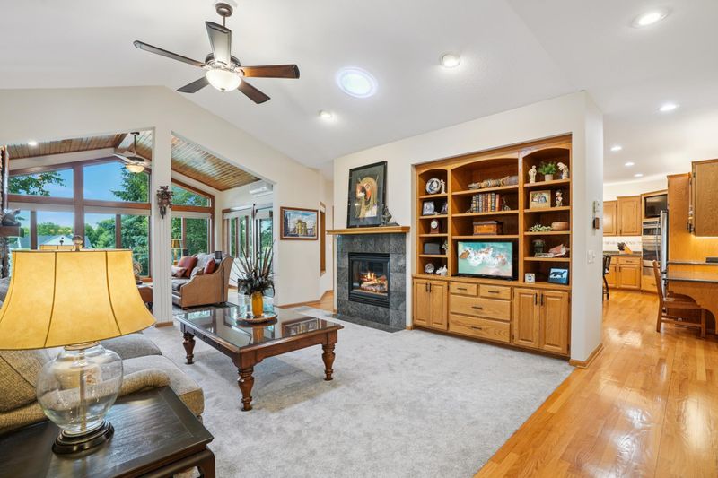 1908 Michigan Dr, Northfield, MN 55057