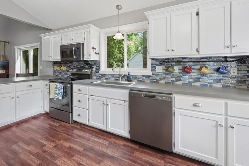 19423 Dodge St NW, Elk River, MN 55330
