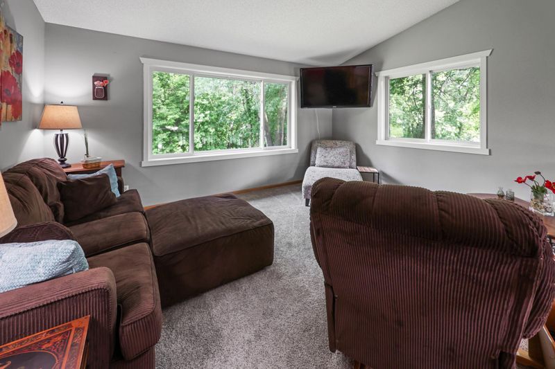 19423 Dodge St NW, Elk River, MN 55330