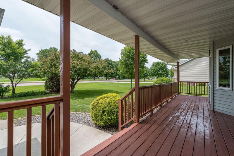 1801 1st St E, Glencoe, MN 55336