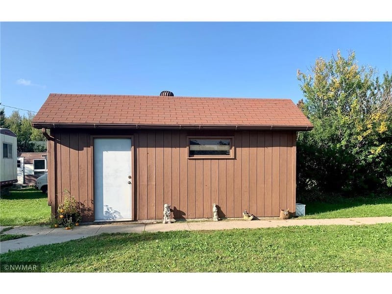 246 Red Lake Ave, Shevlin, MN 56676
