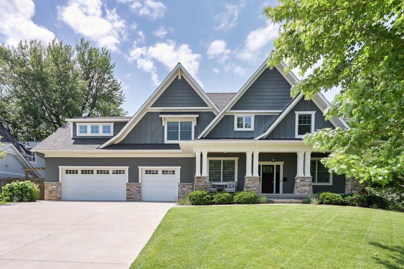 5516 Chantrey Rd, Edina, MN 55436