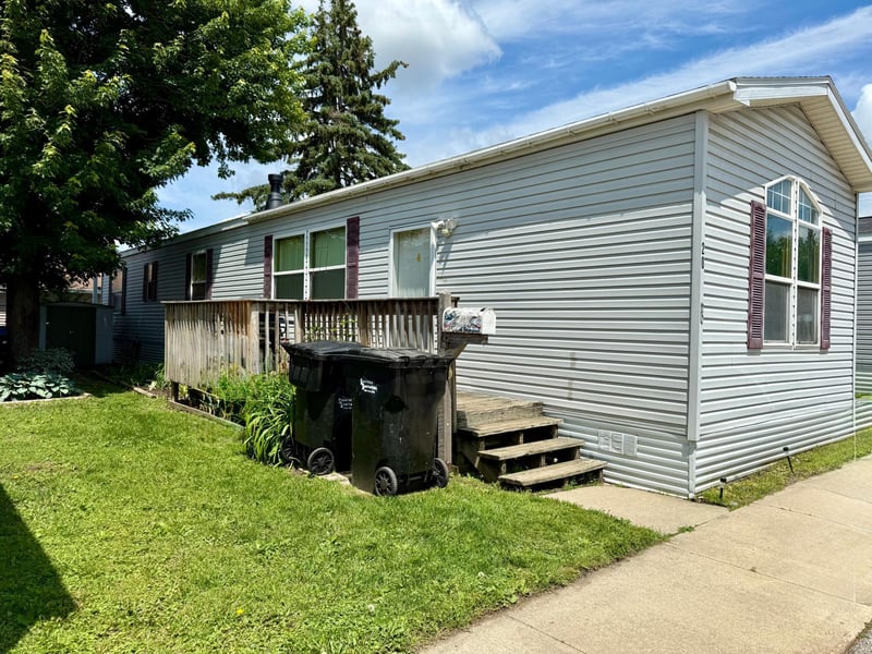 418 Main St S #20, Stewartville, MN 55976