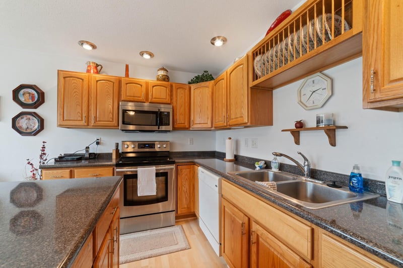 5268 Twin Pines St, Hermantown, MN 55811