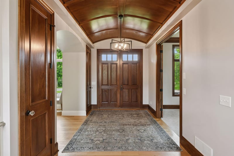 8255 Kelzer Pond Dr, Victoria, MN 55386